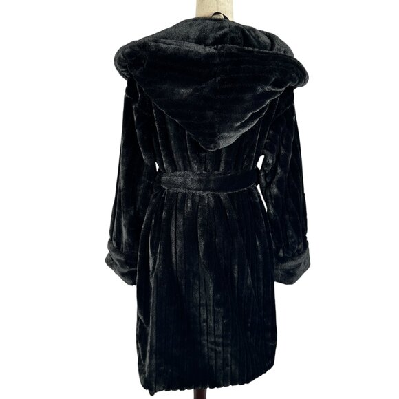 PeachyMink™ by PeachSkinSheets® Luxury Faux Mink Robe – Size M (Black) - Picture 8 of 10